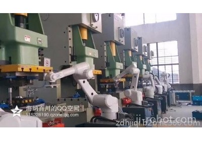 东莞机器人生产码垛机器人 喷漆机器人 搬运工业机器人 工业自动化机器人