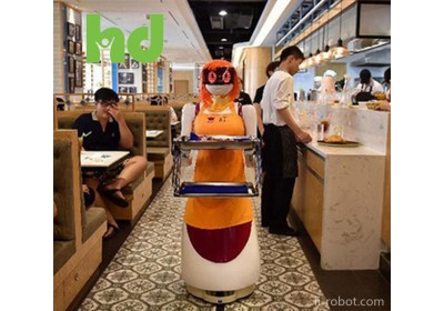 酒店餐厅送餐机器人点餐机器人智能机器人送水送酒遥控无轨道控制