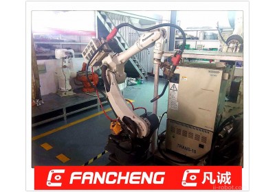 松下TA1400工业焊接机器人，二手工业自动焊接机器人，气保焊接机器人，二手工业机器人，弧焊机器人