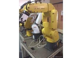 Fanuc/发那科200iC、5公斤，臂展700二手工业机器人二手搬运机器人
