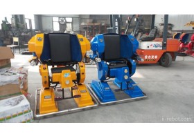 投币型带音乐，遥控型和控制柜型不带音乐济南微装 电动遥控加重钢铁侠可行走机器人 火热上市 欢迎致电 其他游艺设施
