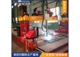 蓝讯JQR-4A 龙门式焊接机器人 一台机械手等于两台机器人，焊接幅面大，范围广